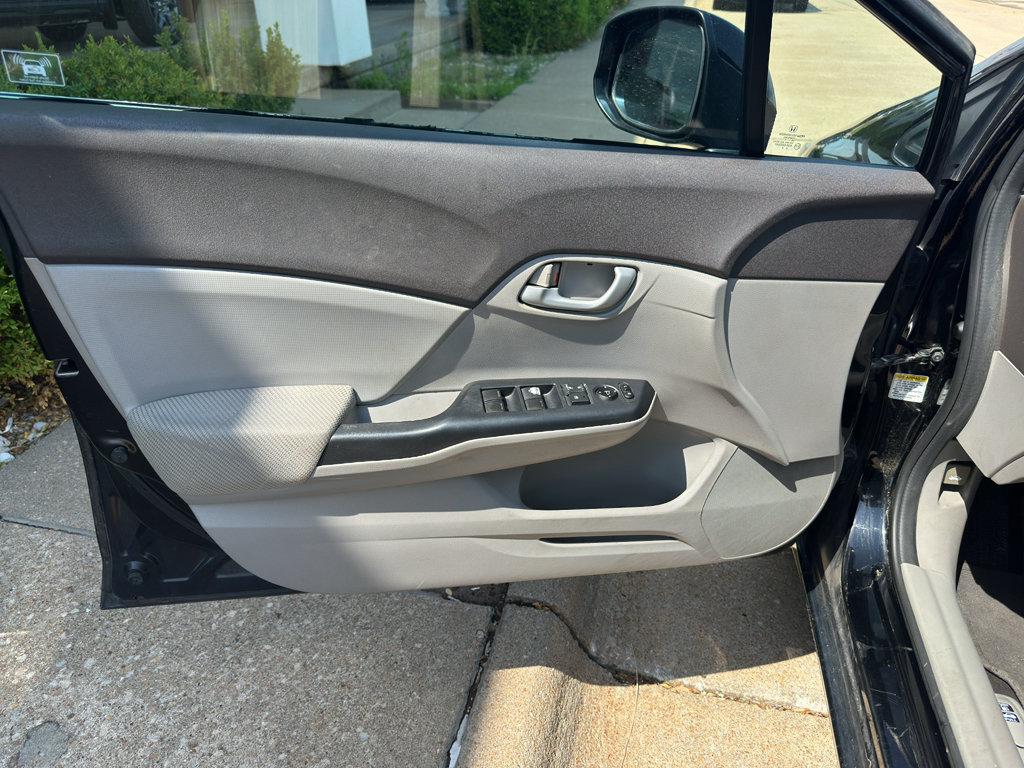 Used 2012 Honda Civic LX image 10