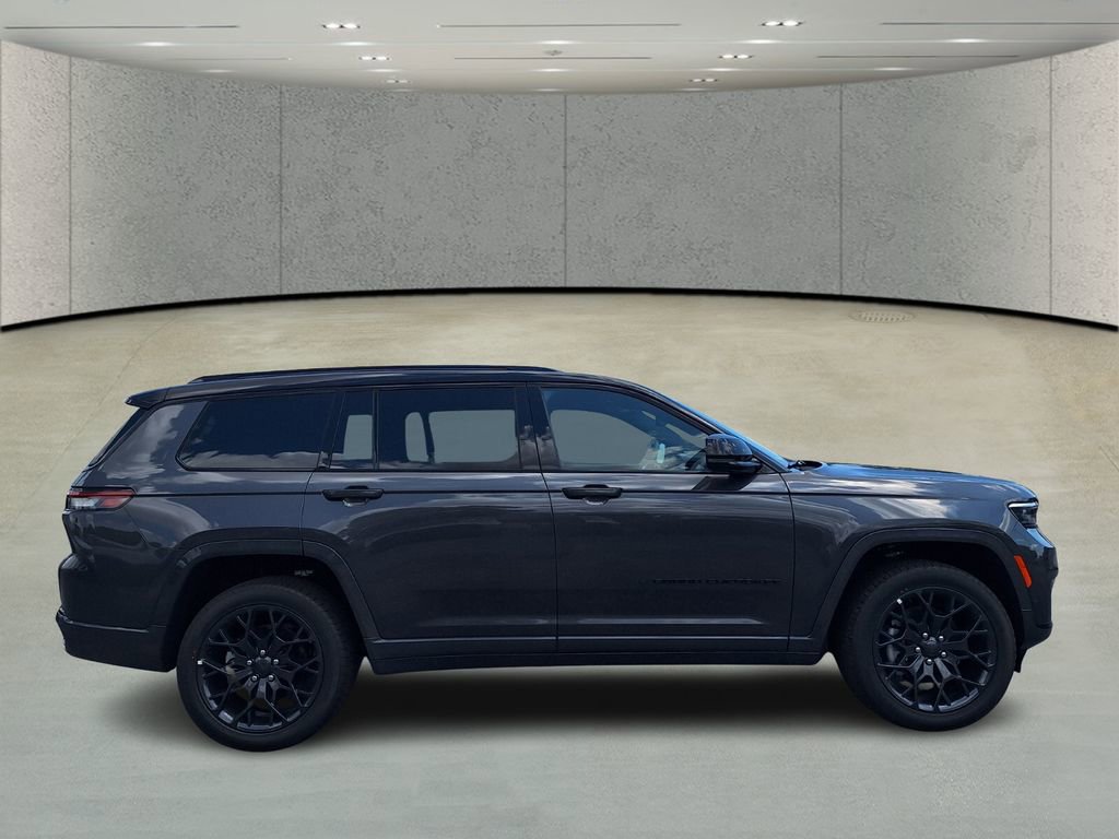 New 2025 Jeep Grand Cherokee L Summit image 4