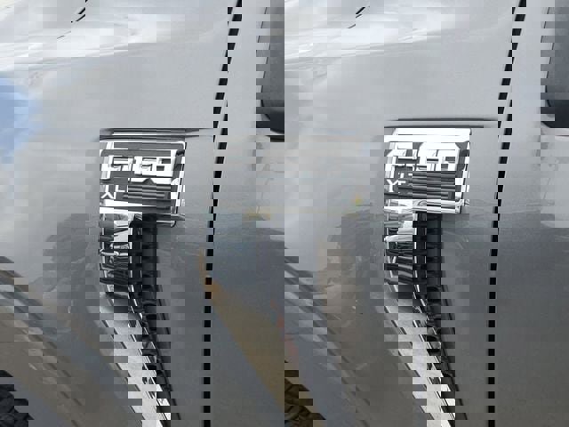 Used 2021 Ford F150 XLT image 11