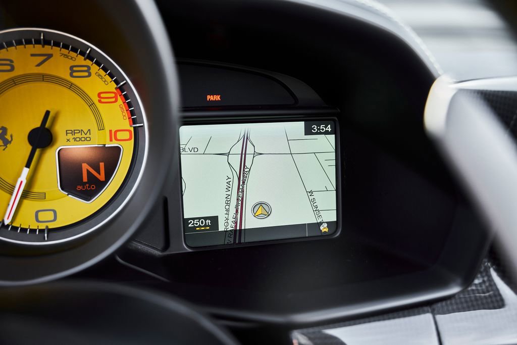 Used 2015 Ferrari 458 Spider RWD image 71