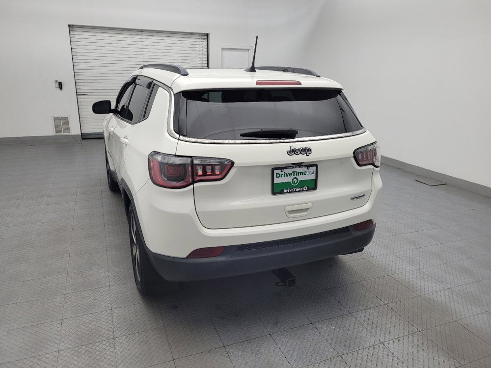 Used 2017 Jeep Compass Latitude w/ Popular Equipment Group FWD image 6