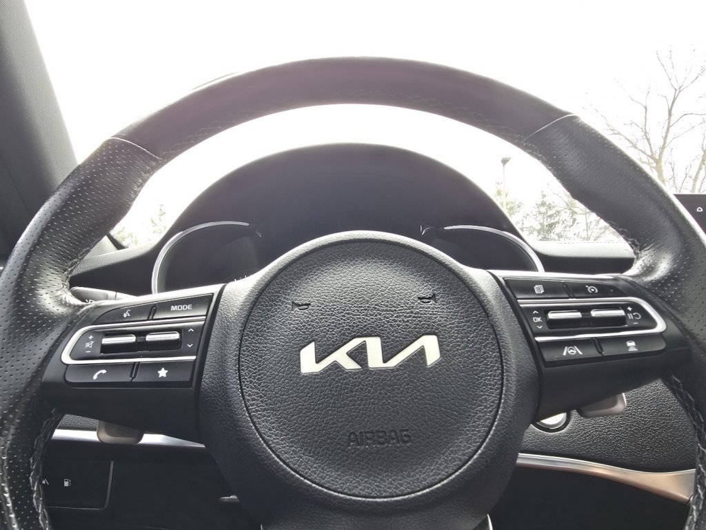 Used 2022 Kia Stinger GT-Line w/ Sun & Sound Package image 22