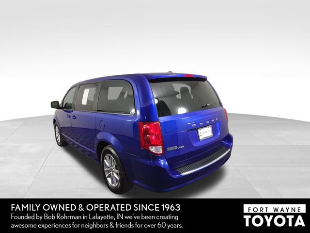 Used 2020 Dodge Grand Caravan SE FWD image 9