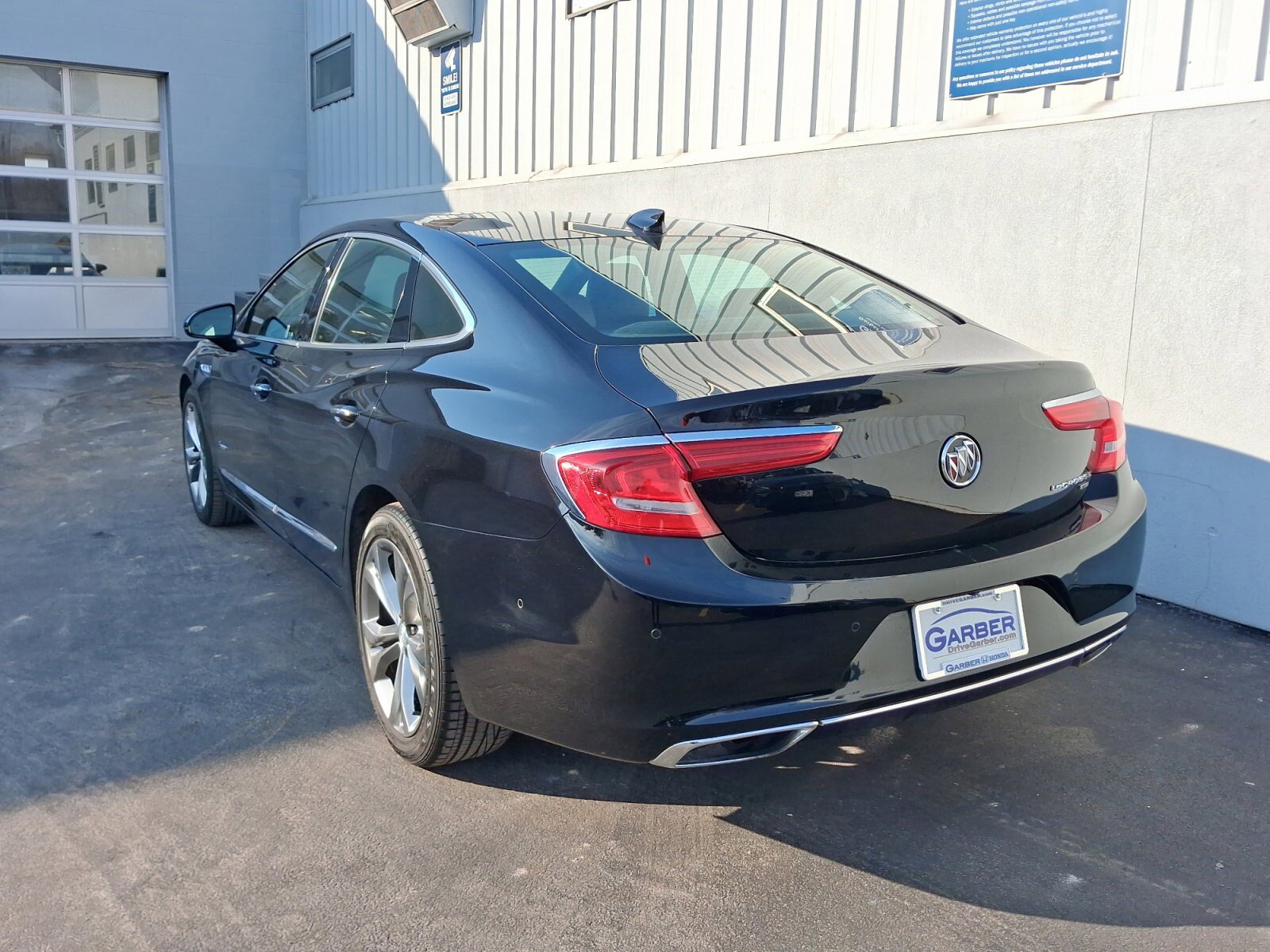 Used 2019 Buick LaCrosse Avenir w/ Driver Confidence Package II AWD/4WD image 3