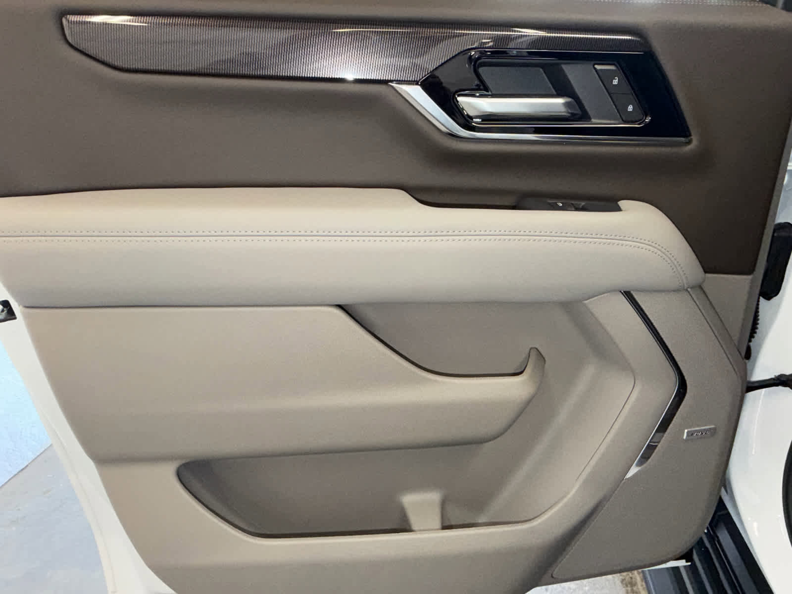 New 2026 GMC Yukon XL Elevation w/ LPO, Floor Liner Package image 29