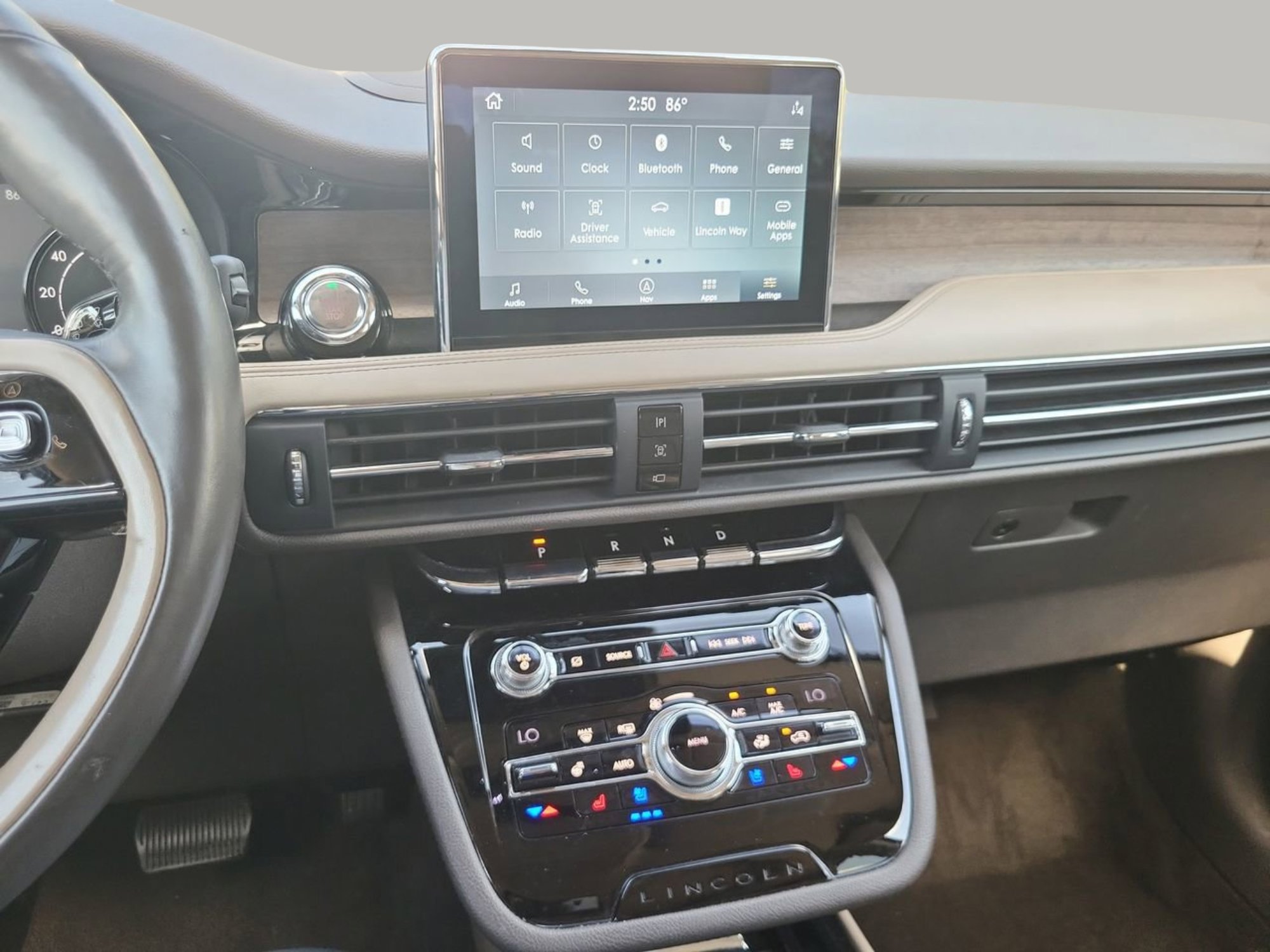 Used 2020 Lincoln Corsair Reserve w/ Elements Package image 19