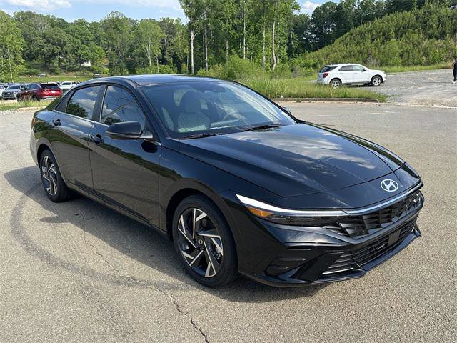 New 2025 Hyundai Elantra Limited image 7