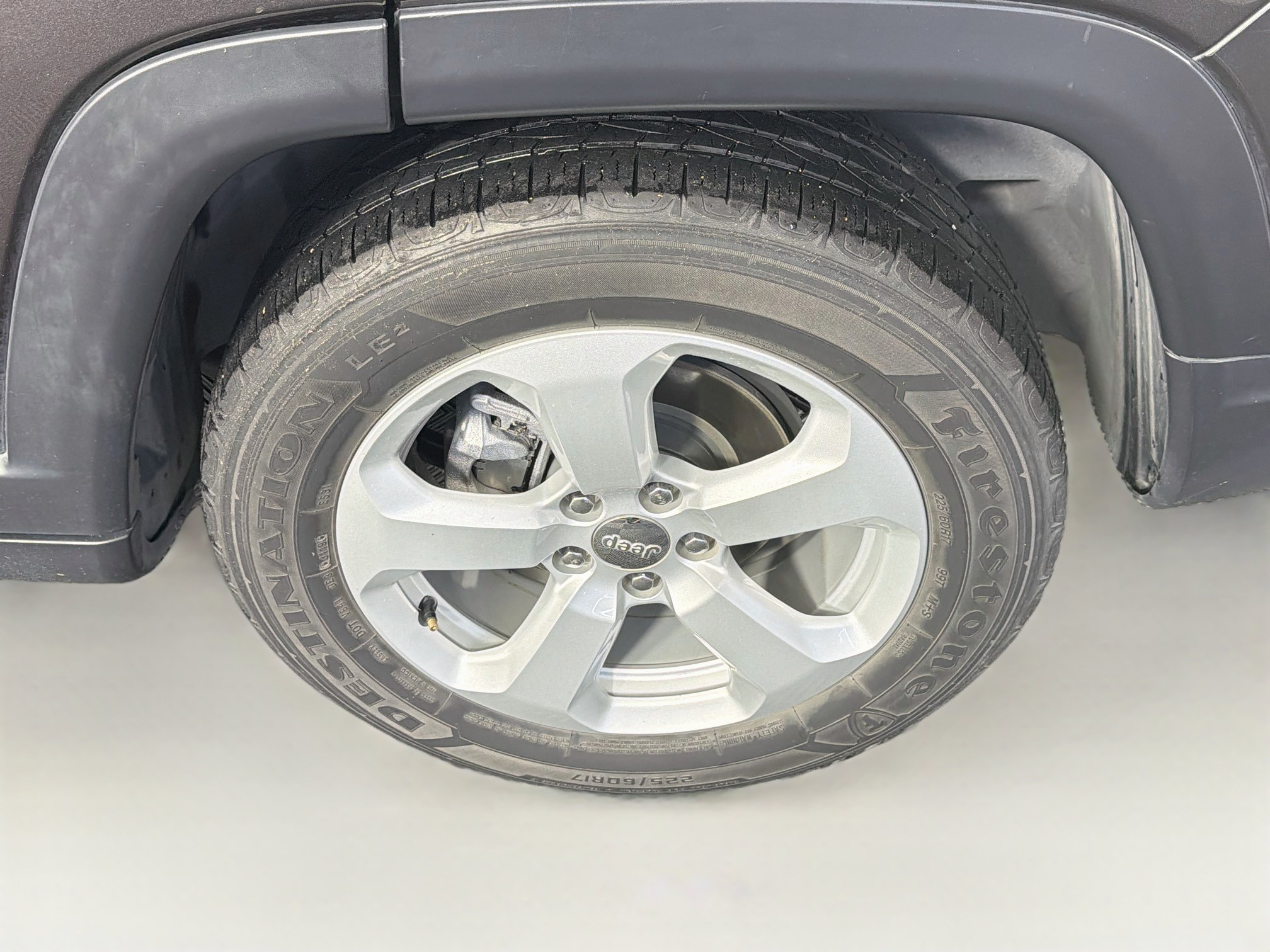 Used 2020 Jeep Compass Latitude w/ Popular Equipment Group FWD image 11