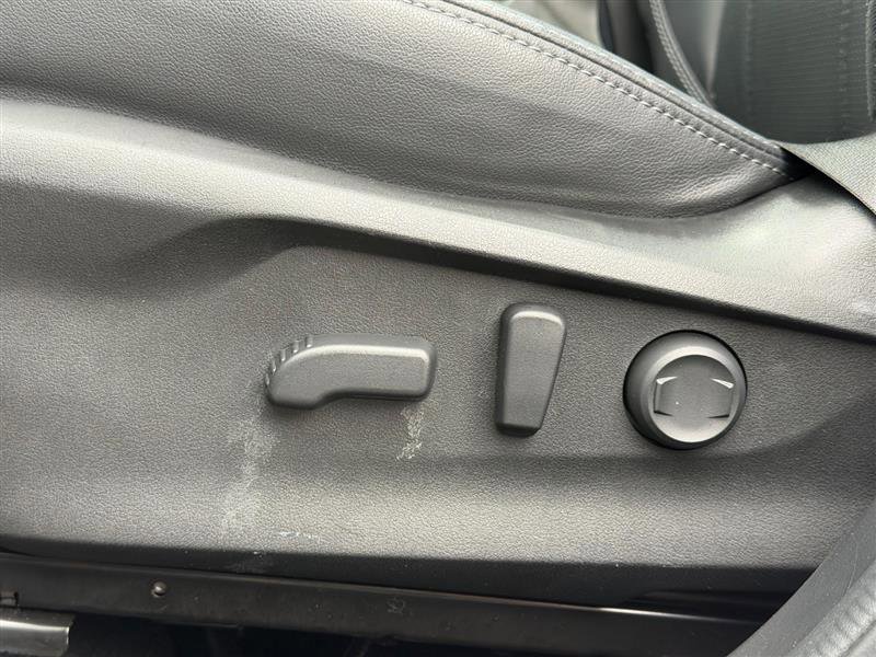 Used 2023 Subaru Forester Limited image 31