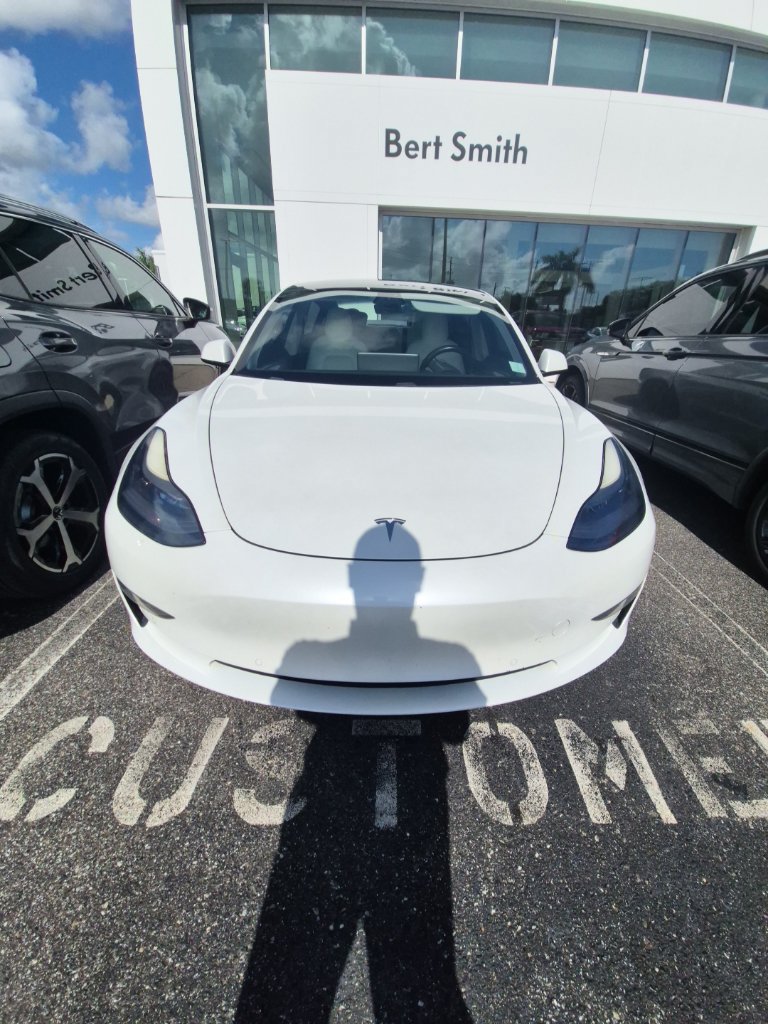 Used 2021 Tesla Model 3 Standard Range Plus RWD image 1