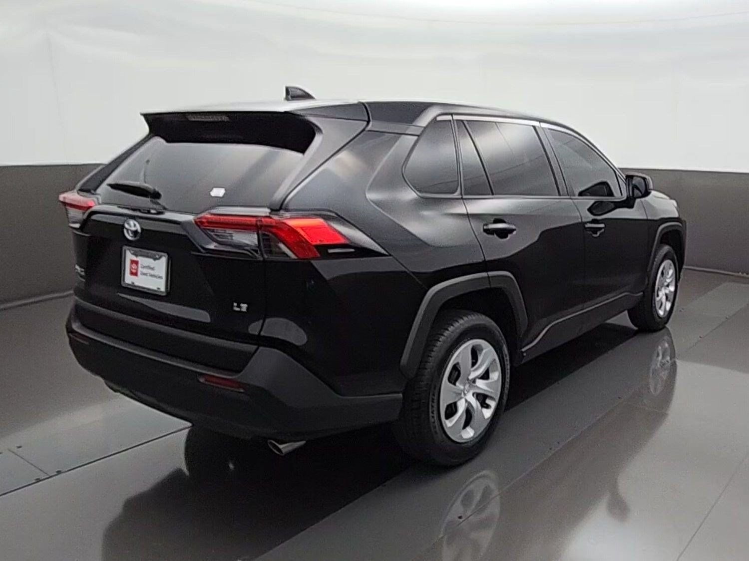 Certified 2025 Toyota RAV4 LE FWD image 10