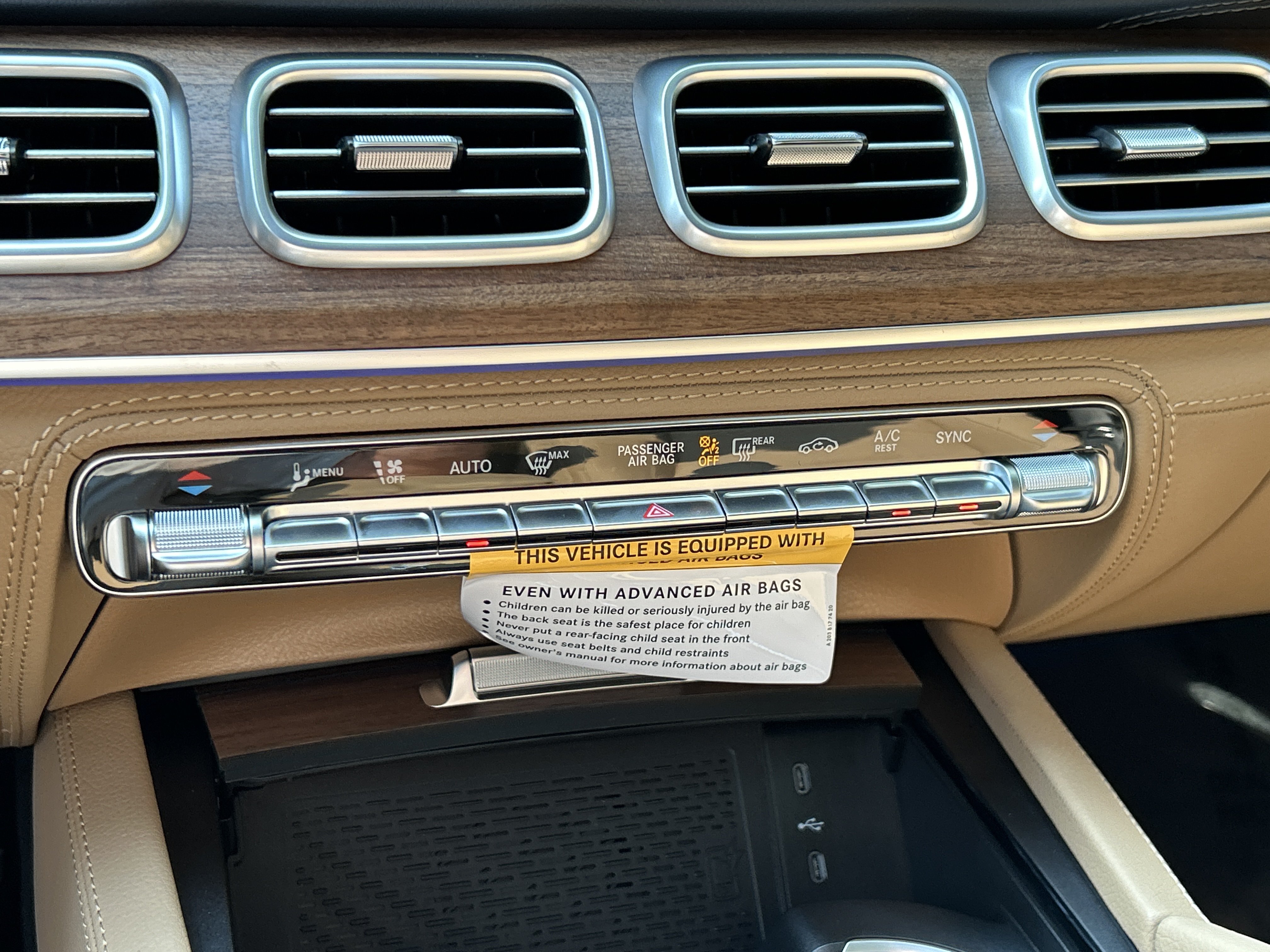 New 2026 Mercedes-Benz GLS 580 4MATIC image 31