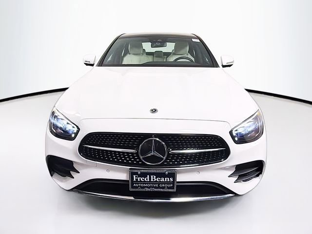 Used 2023 Mercedes-Benz E 350 4MATIC Sedan image 2