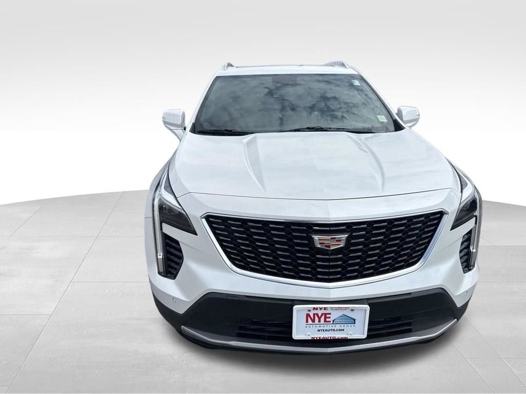 Used 2022 Cadillac XT4 Premium Luxury w/ Technology Package image 9