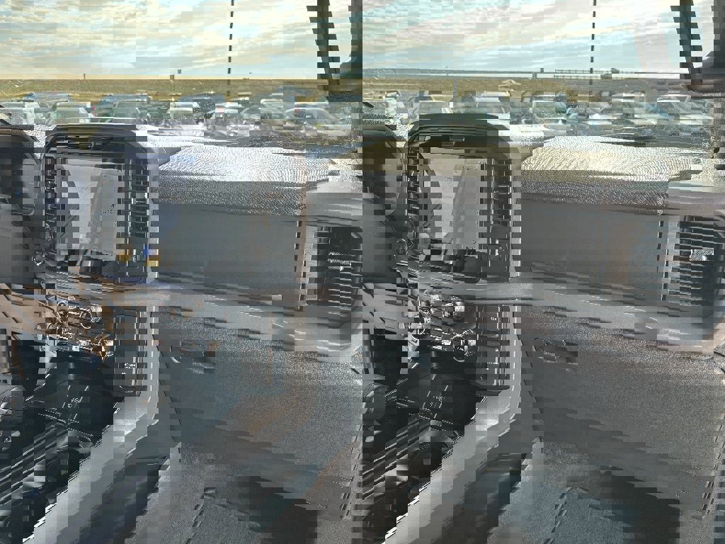 Used 2025 Ford F150 XLT w/ Equipment Group 302A MID image 17