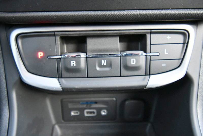 Used 2023 GMC Terrain SLT AWD/4WD image 27