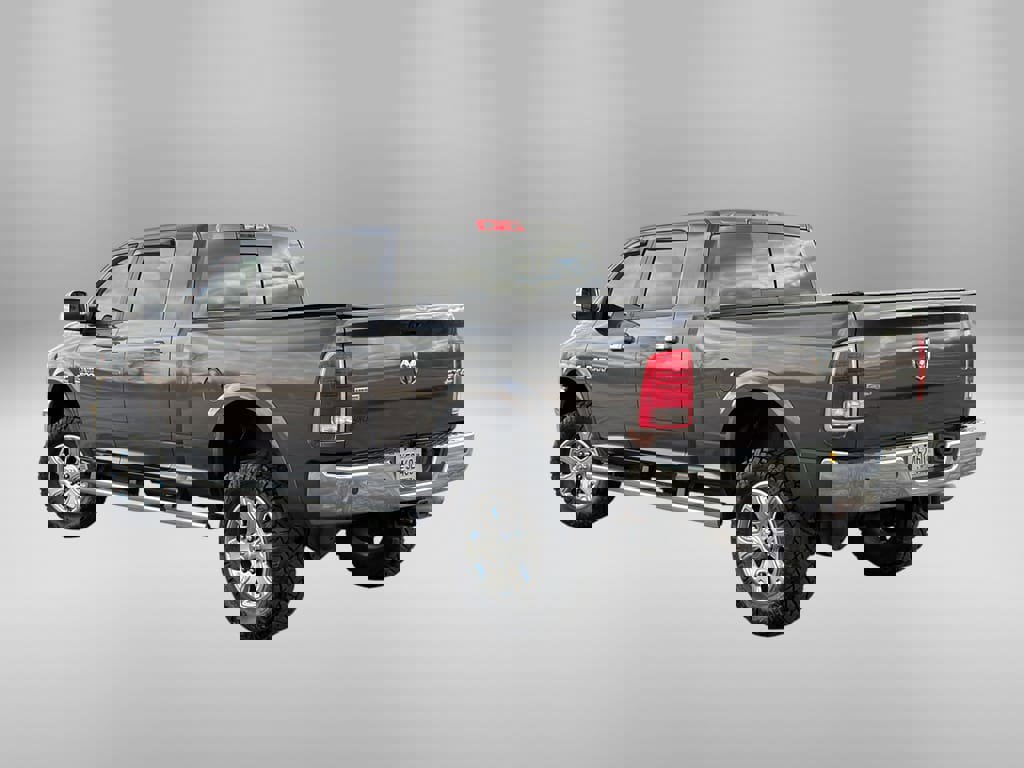 Used 2015 RAM 3500 Laramie image 2