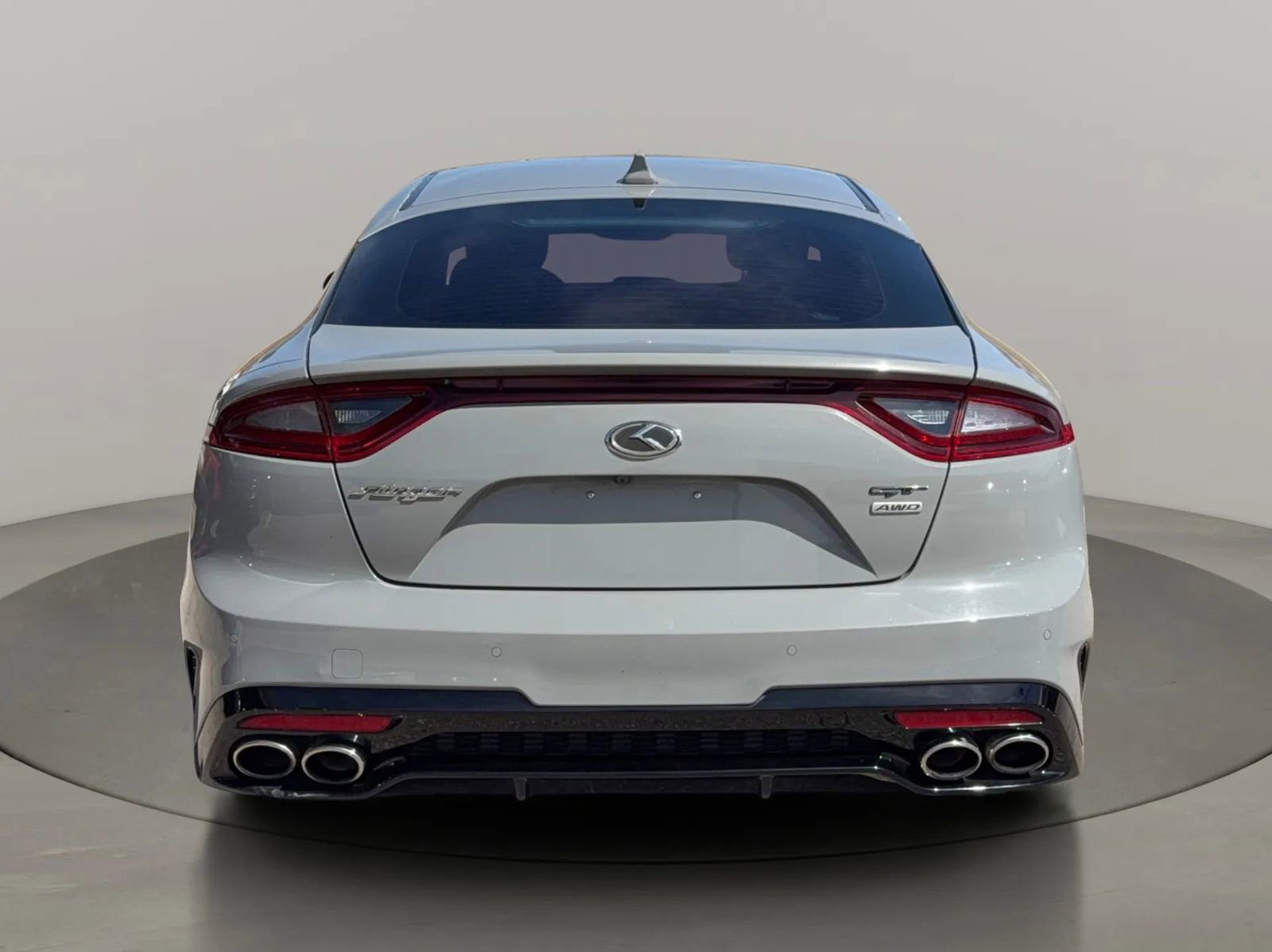 Used 2018 Kia Stinger GT2 image 4