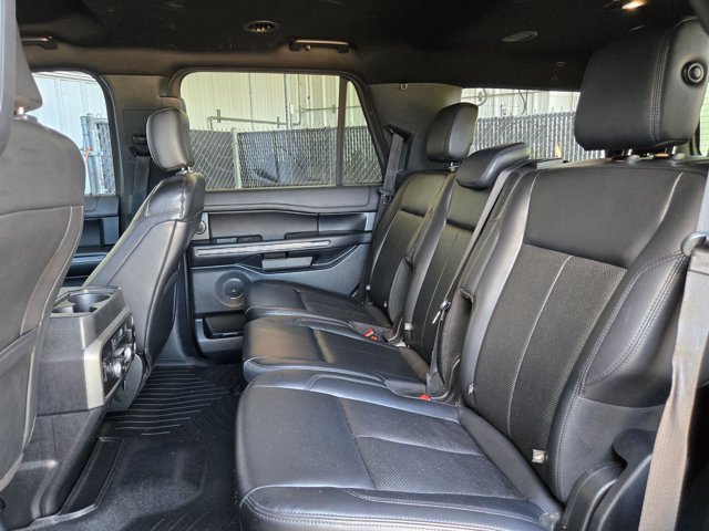 Used 2019 Ford Expedition XLT w/ Equipment Group 202A RWD image 18