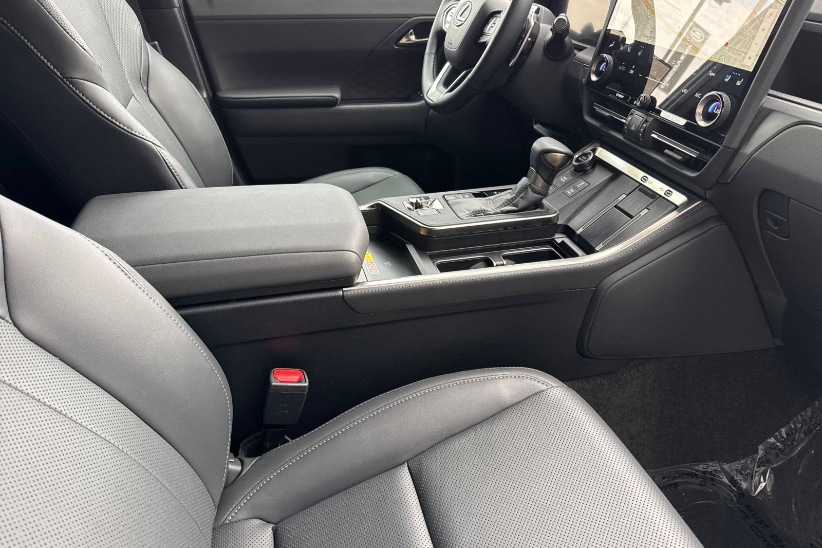 Used 2025 Lexus GX 550 w/ Accessory Package (Z1) AWD/4WD image 17