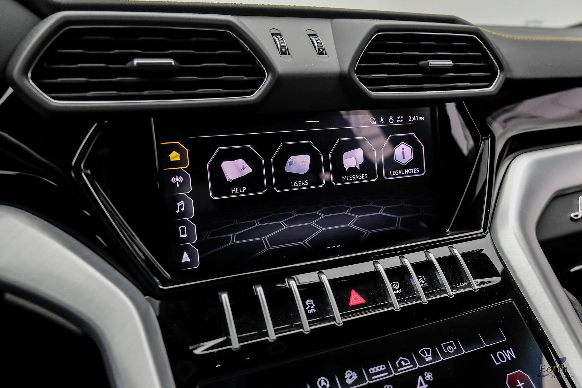 Used 2022 Lamborghini Urus AWD/4WD image 73