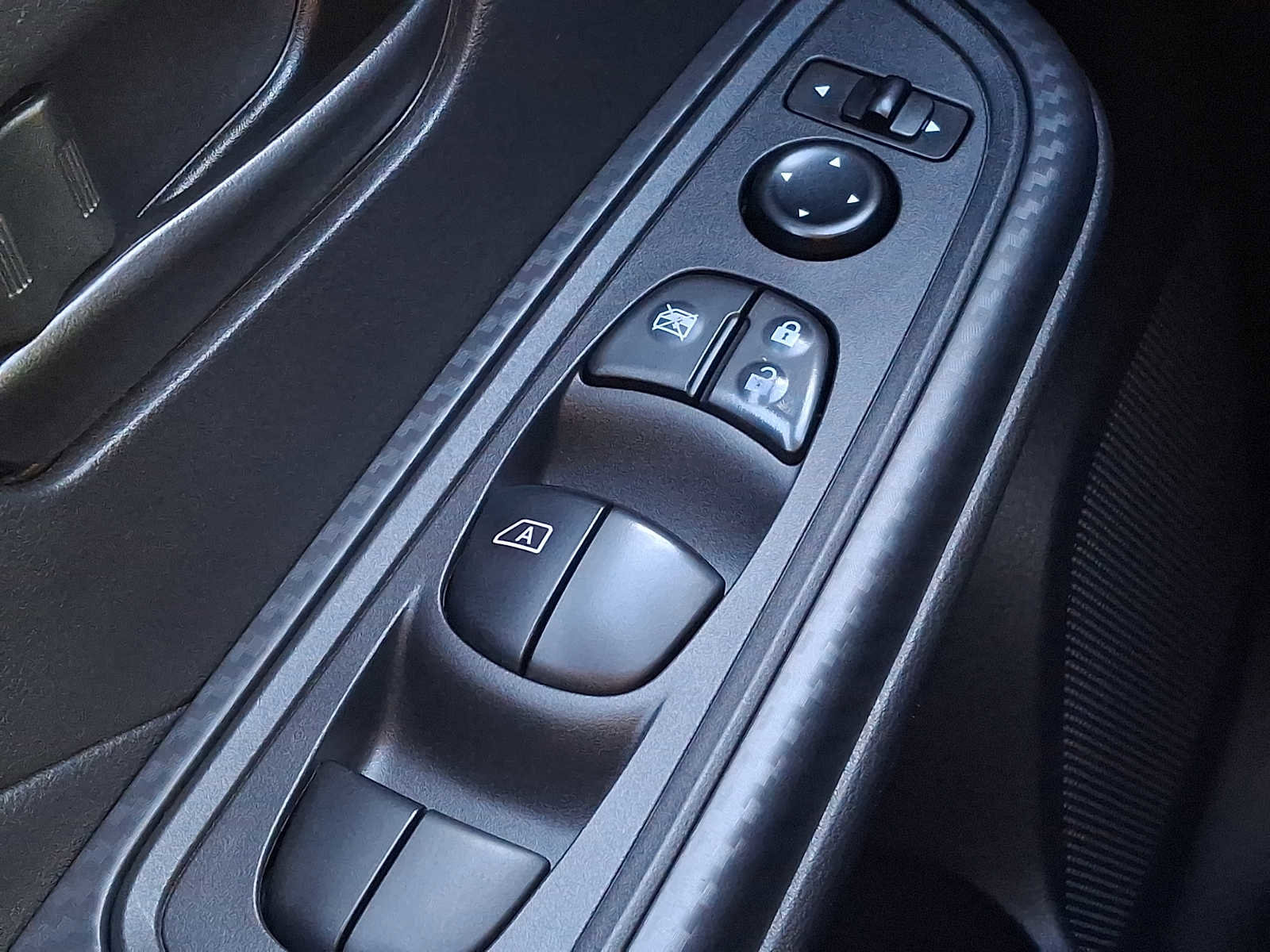 Used 2023 Nissan Versa S image 25