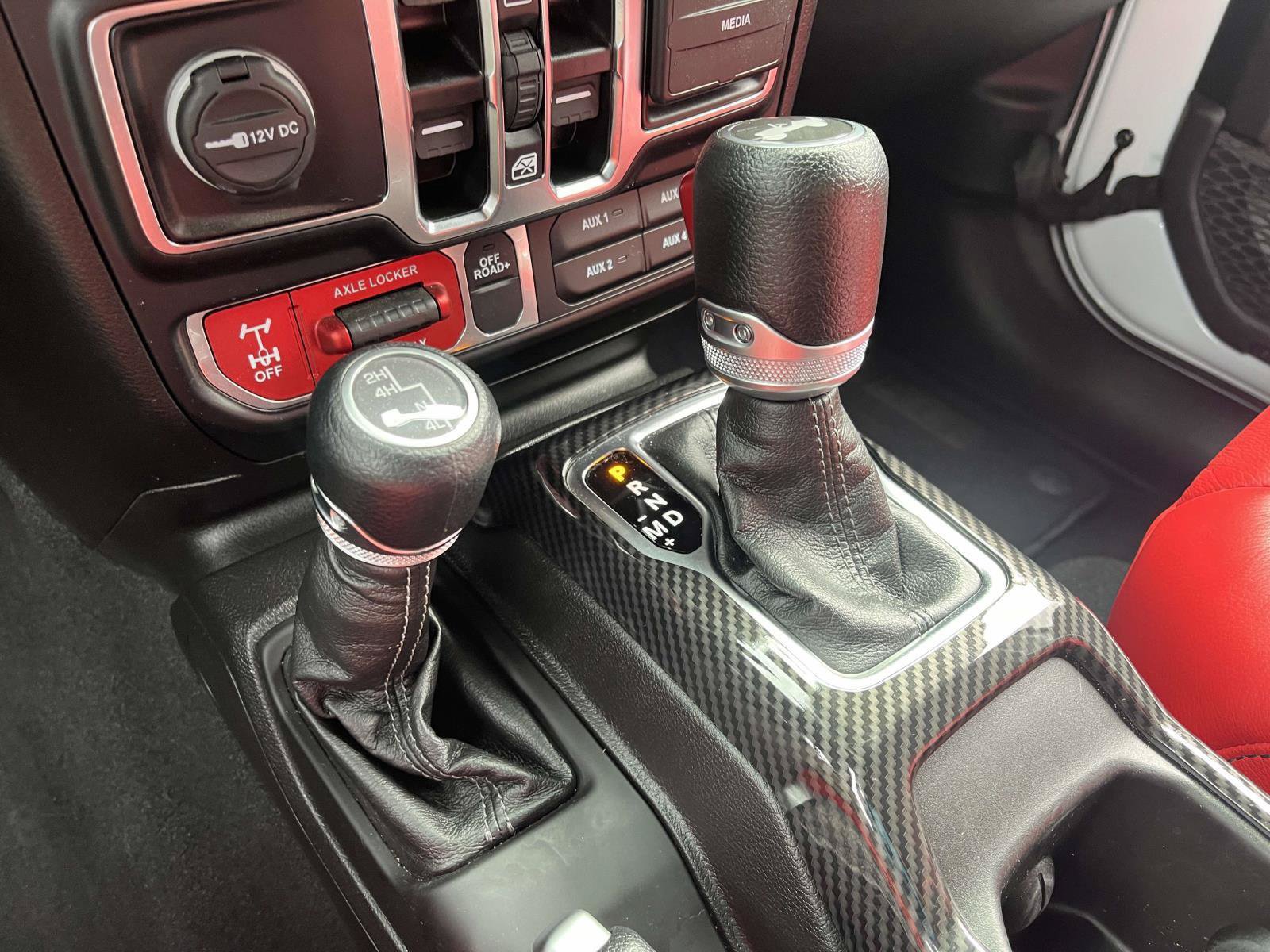 Used 2024 Jeep Wrangler Unlimited Sport AWD/4WD image 30