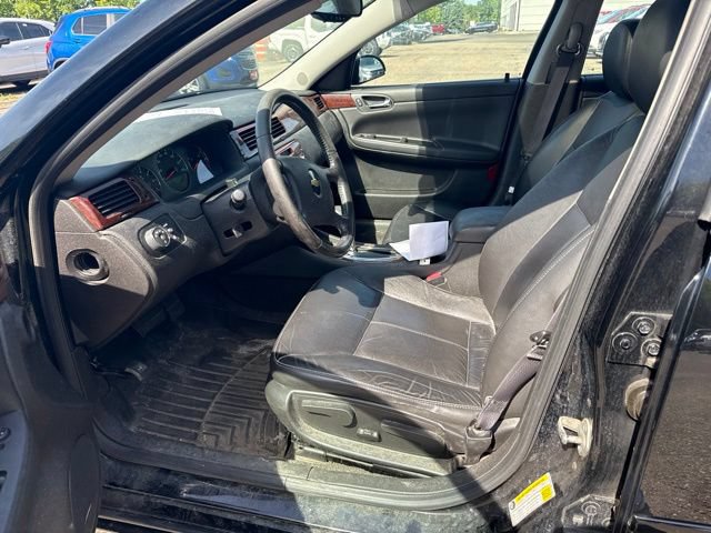 Used 2011 Chevrolet Impala LT w/ Luxury Edition Package FWD image 5