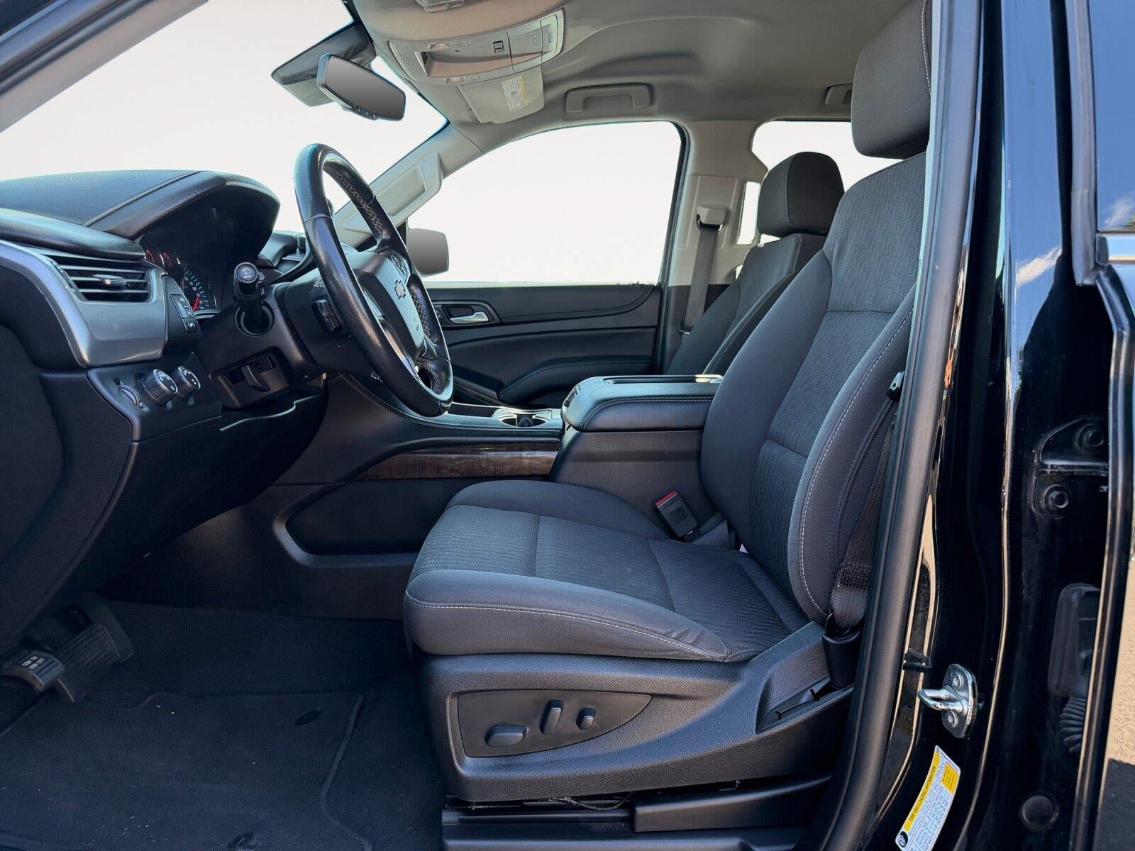 Used 2019 Chevrolet Tahoe LS w/ Enhanced Driver Alert Package AWD/4WD image 9