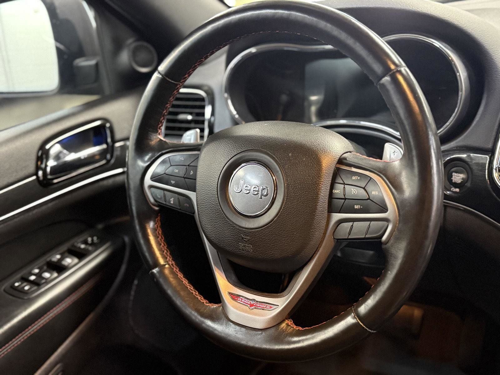 Used 2021 Jeep Grand Cherokee Trailhawk w/ Trailhawk Luxury Group image 9