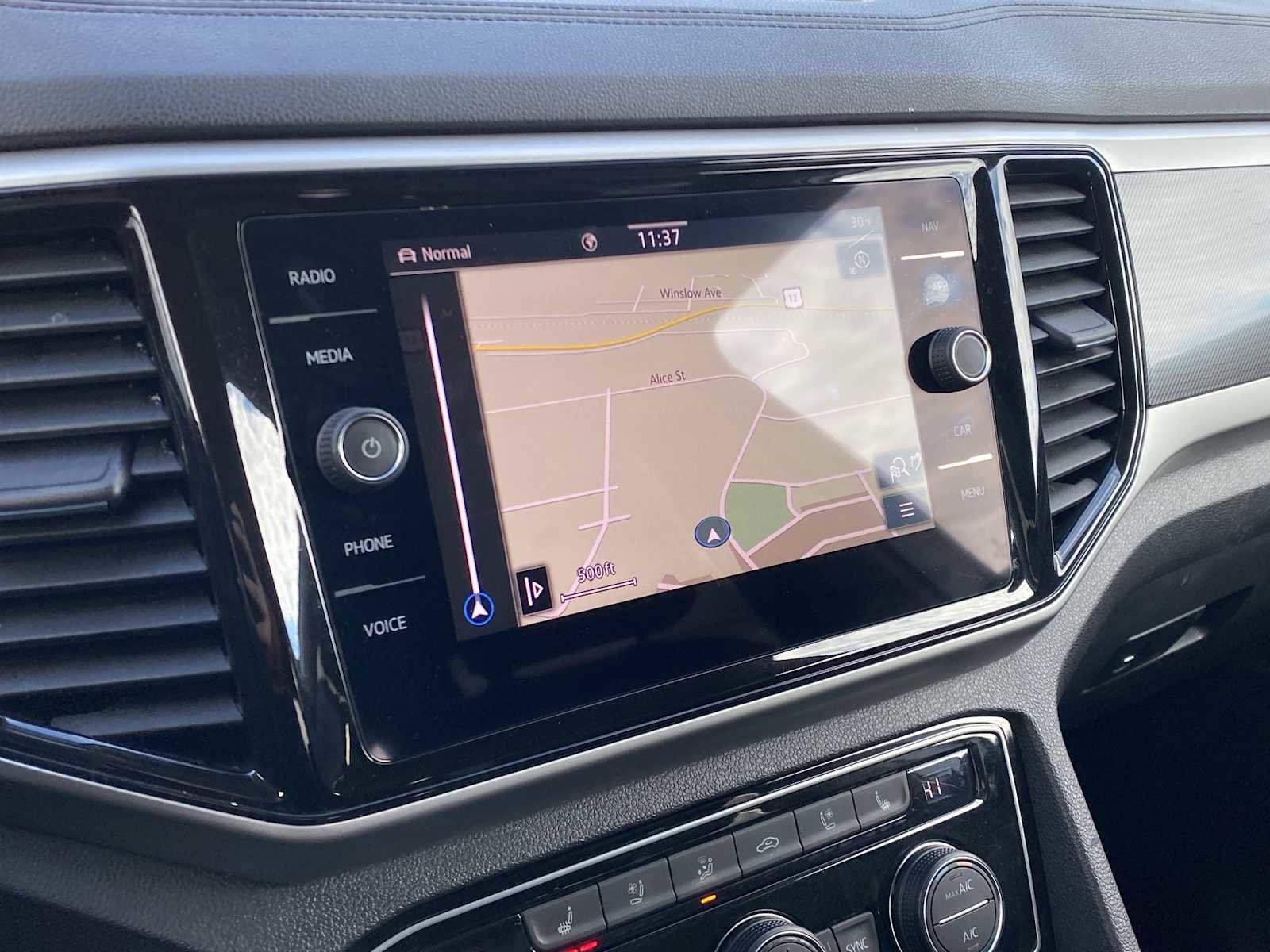 Used 2023 Volkswagen Atlas SEL Premium image 27