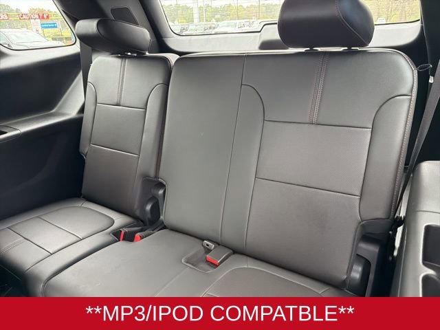 Used 2023 Chevrolet Traverse RS image 22