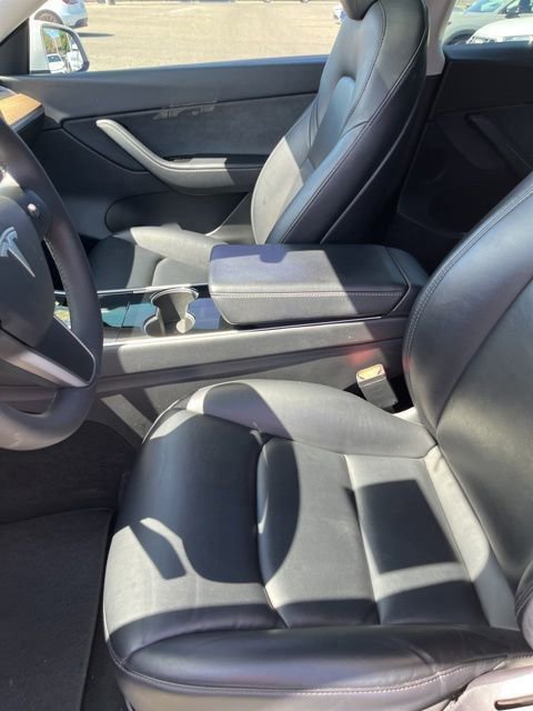 Used 2021 Tesla Model Y Long Range image 12