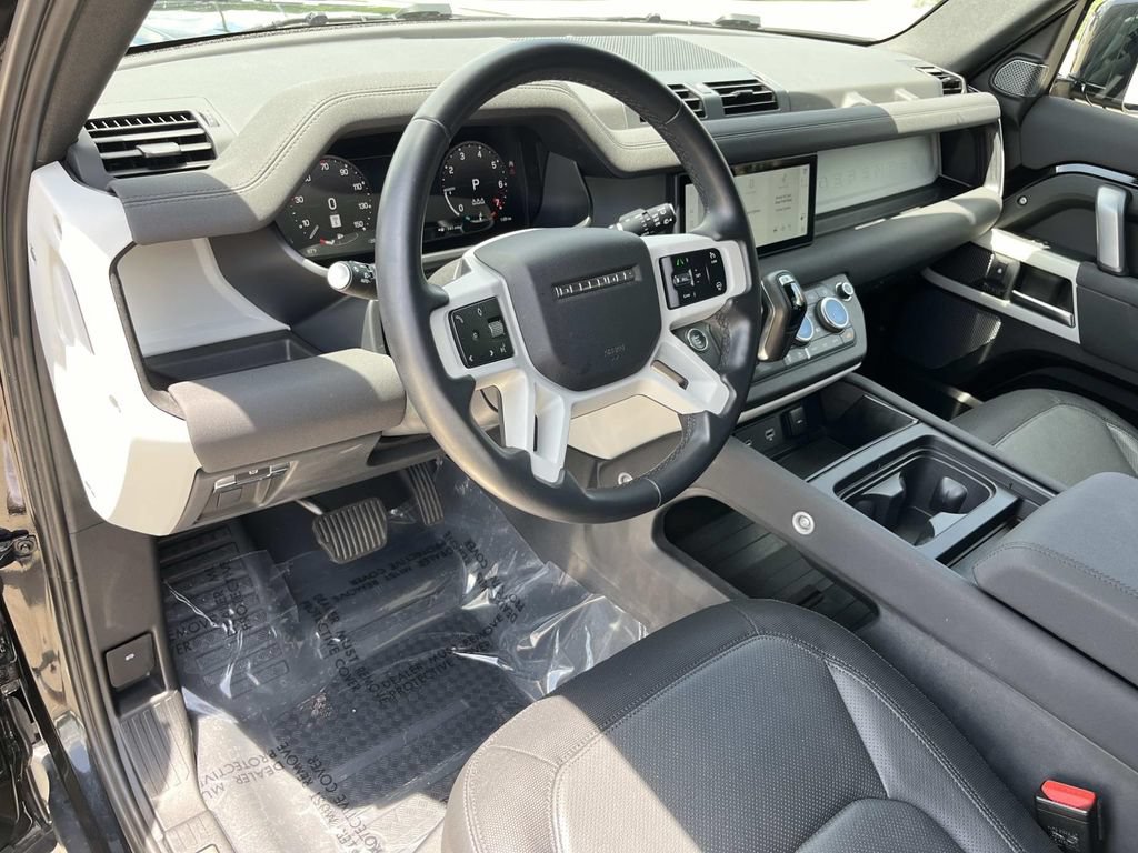 Used 2023 Land Rover Defender 110 X-Dynamic SE AWD/4WD image 11