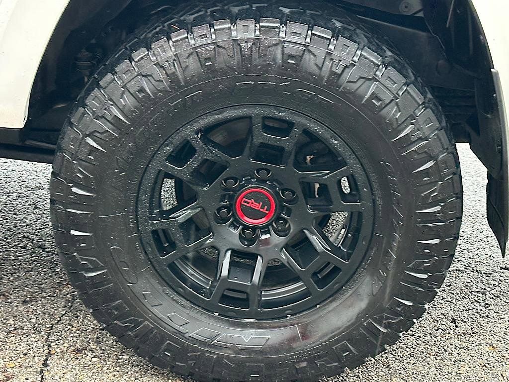 Certified 2022 Toyota 4Runner TRD Off-Road Premium w/ TRD Black Wheel Package (TMS) AWD/4WD image 34