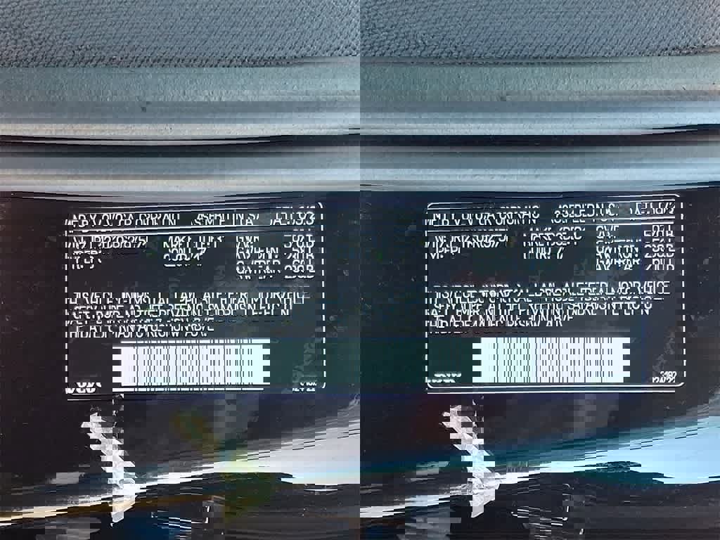 Used 2024 Volvo S60 B5 Core image 29