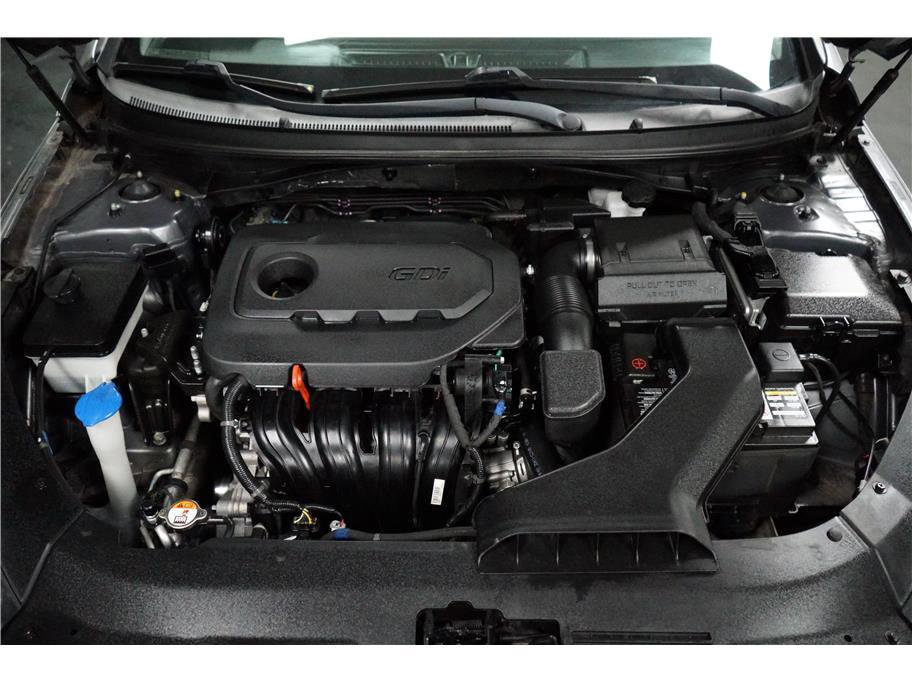 Used 2018 Hyundai Sonata SE w/ Cargo Package image 10
