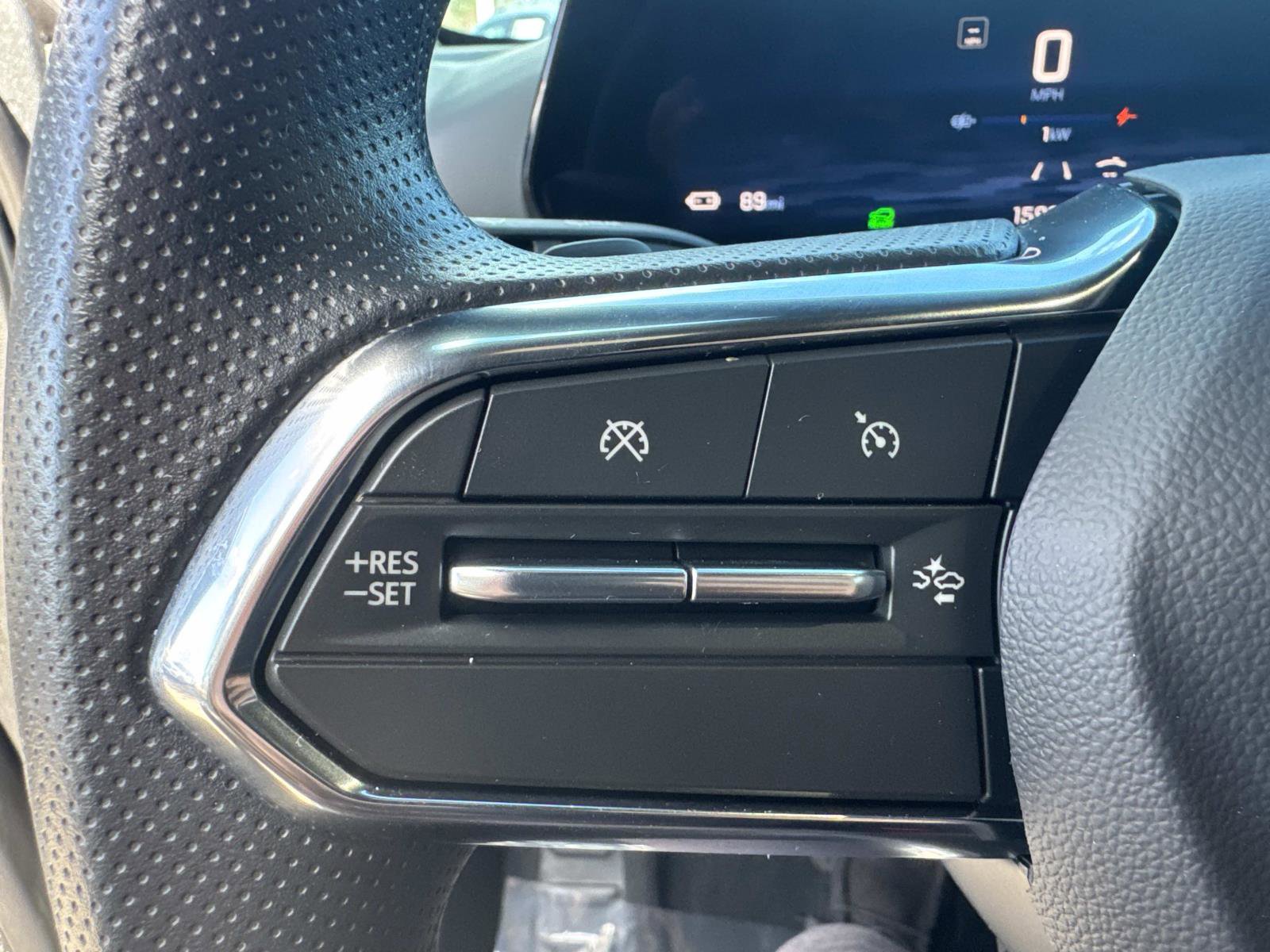 Used 2025 Chevrolet Blazer EV LT image 25