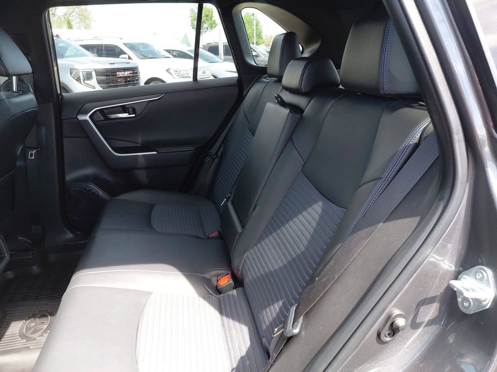 Used 2024 Toyota RAV4 XSE w/ Advanced Technology Package AWD/4WD image 21
