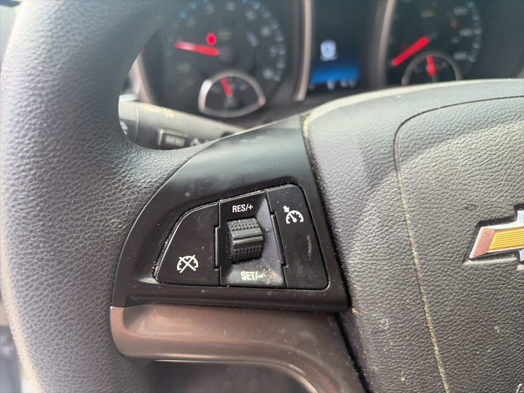 Used 2015 Chevrolet Malibu LT w/ Power Convenience Package image 16