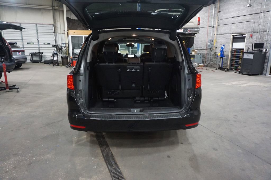 Used 2023 Honda Odyssey Elite image 17