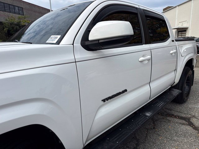 Used 2018 Toyota Tacoma SR5 RWD image 4