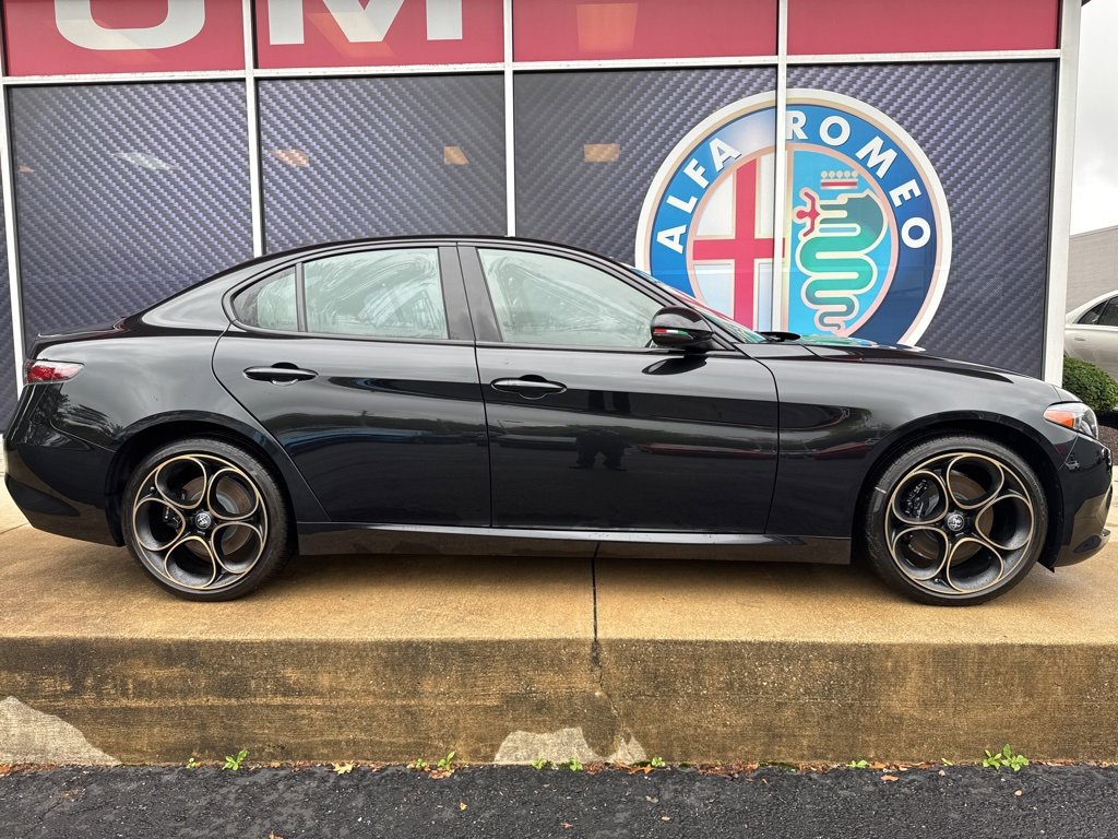 New 2025 Alfa Romeo Giulia AWD w/ Driving Assist Package image 2