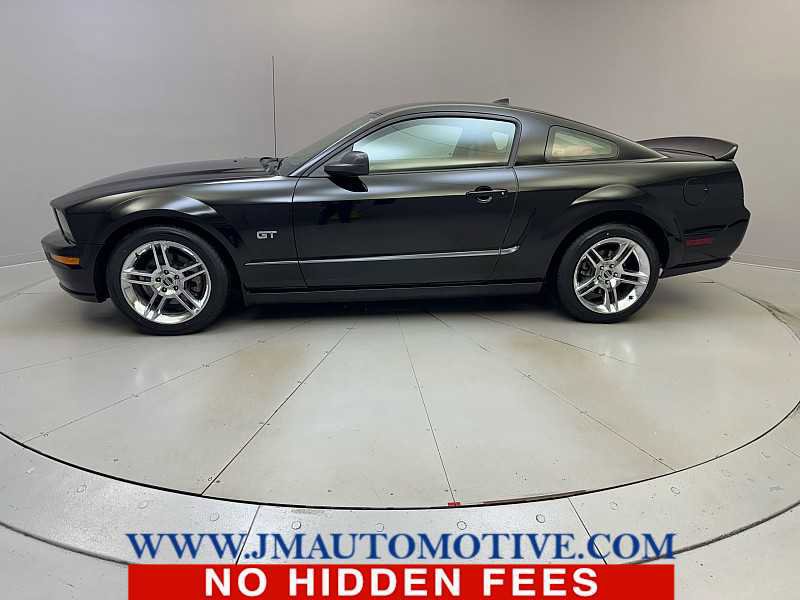 Used 2008 Ford Mustang GT Premium image 2