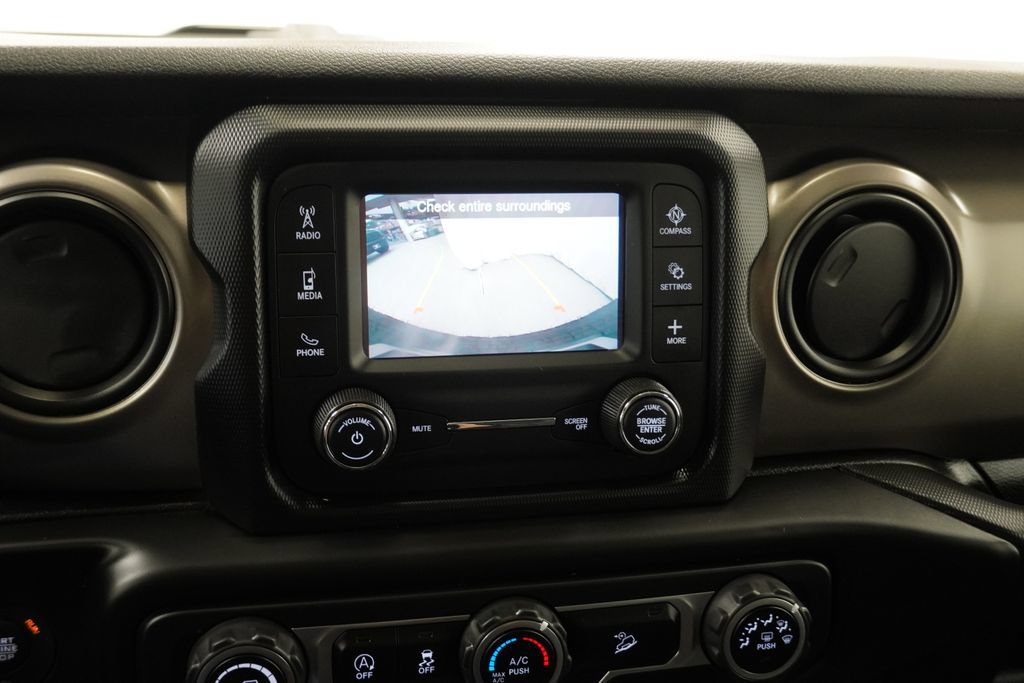 Certified 2020 Jeep Wrangler Sport AWD/4WD image 28