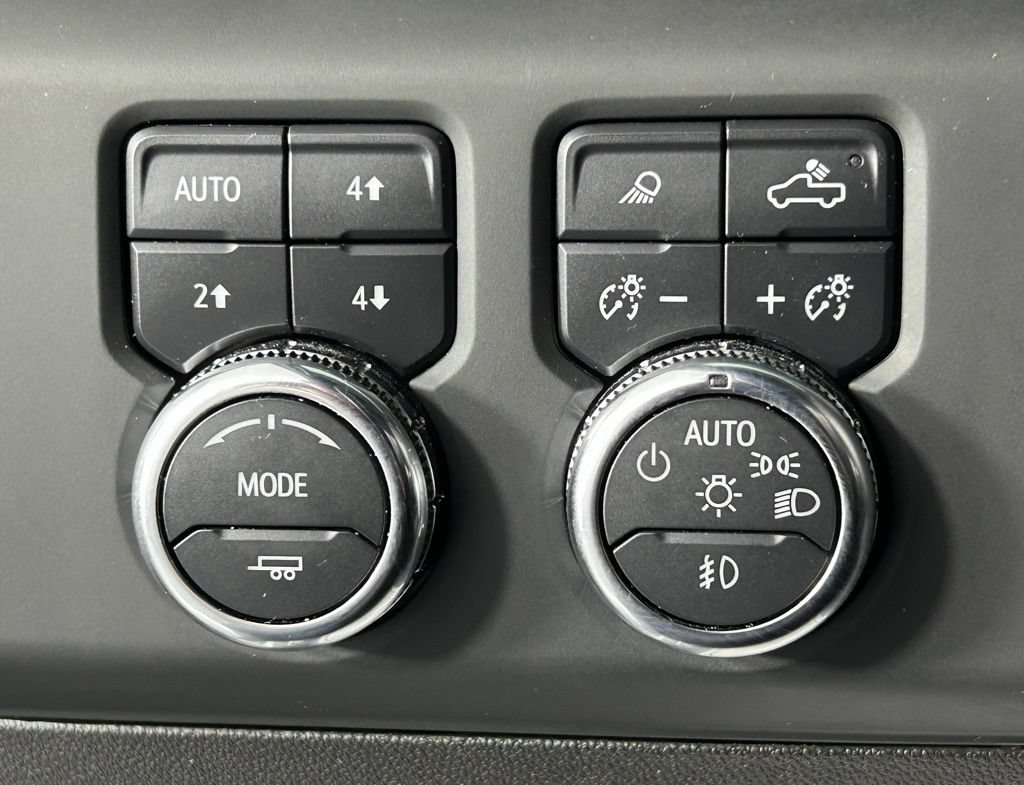 Used 2024 GMC Sierra 2500 AT4 w/ AT4 Premium Plus Package AWD/4WD image 27