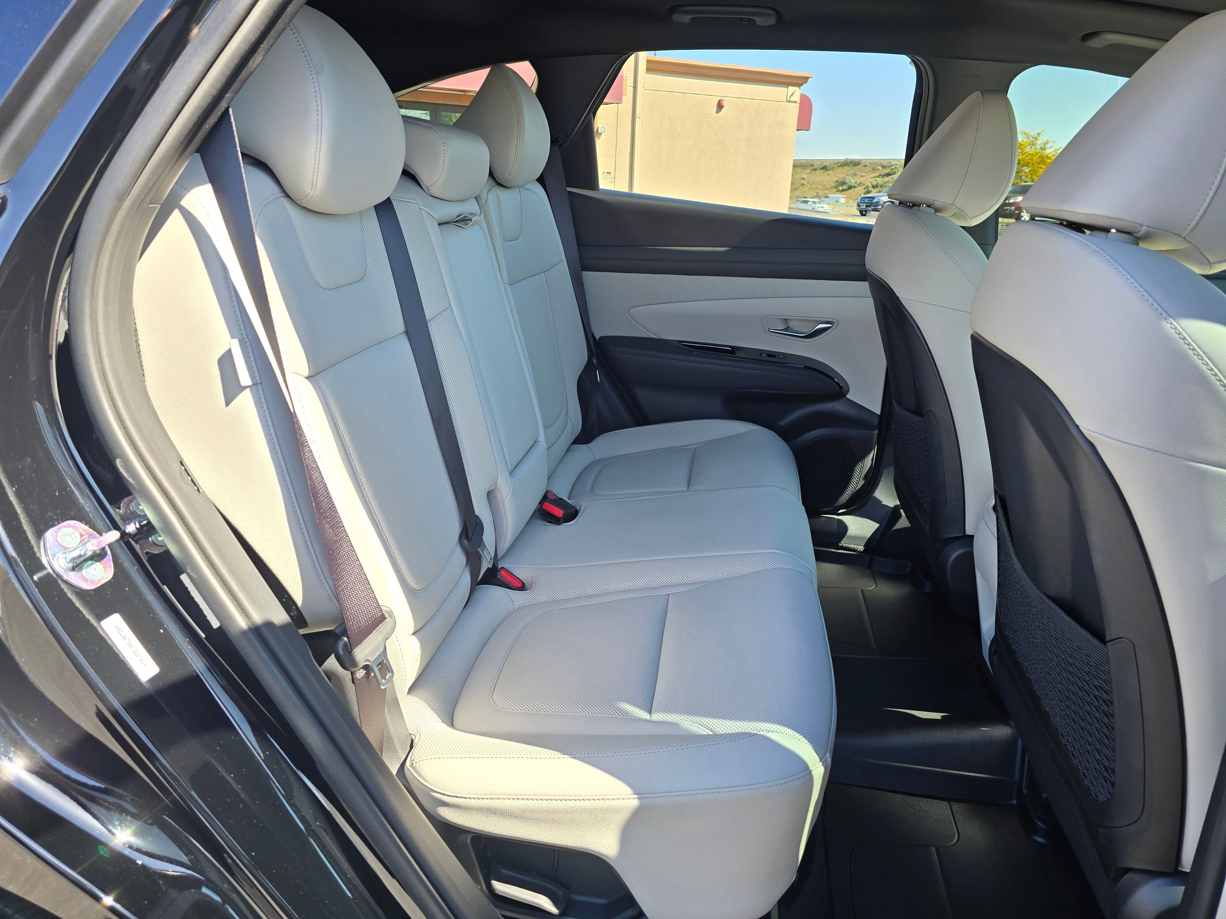 Used 2025 Hyundai Tucson Limited AWD/4WD image 43