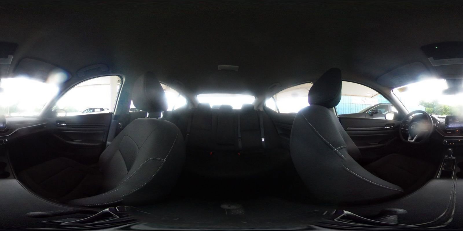 Used 2025 Nissan Altima 2.5 SV FWD image 43