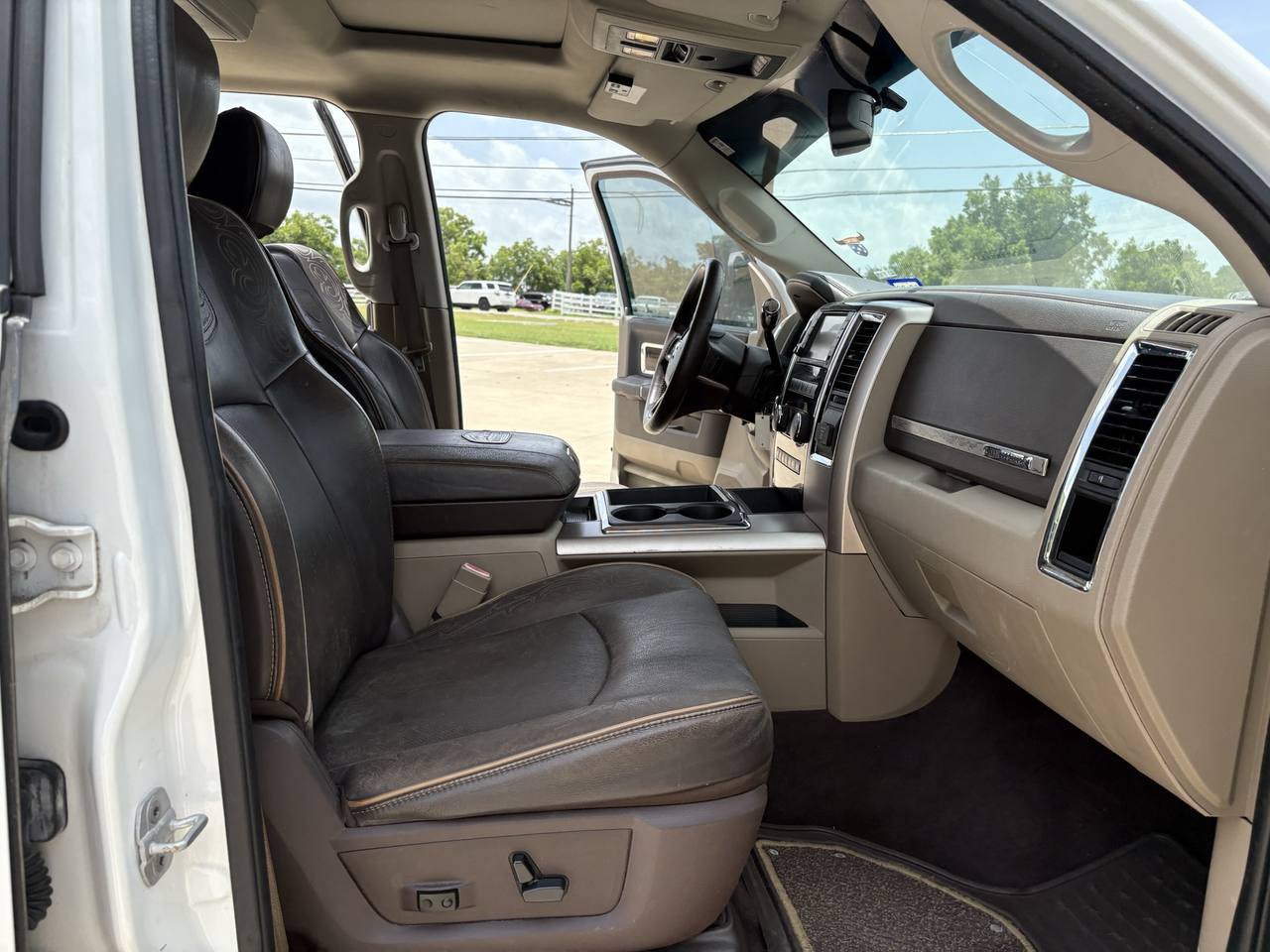 Used 2012 RAM 2500 Longhorn w/ Protection Group AWD/4WD image 11