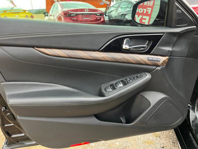 Used 2016 Nissan Maxima Platinum FWD image 26